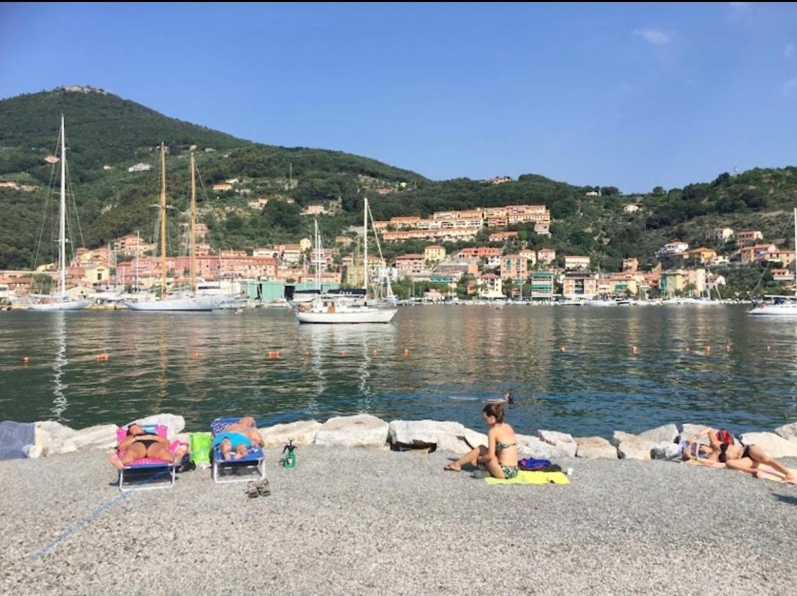 Ferrando Apartments Mary House, Le Grazie Porto Venere Eksteriør billede